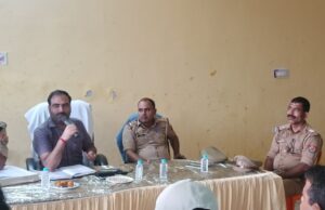 त्योहारों में गड़बड़ी करने वालों से सख्ती से निपटा जाएगा: पुलिस, प्रशासन