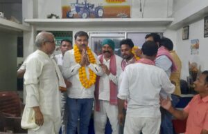 सफात अली को समाजवादी मजदूर सभा का राष्ट्रीय सचिव बनने पर कार्यकर्ताओं ने दी बधाई