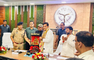 बाढ़ की संभावित स्थिति के दृष्टिगत पूर्व में ही तैयारी कर ले सुनिश्चित:प्रभारी मंत्री