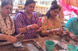नैतिक विकास शोध संस्थान सेवा ट्रस्ट के तत्वाधान में त्रिवेणी बाँध पर जारी अनन्त पार्थिव शिवलिंग निर्माण, अभिषेक एवं विसर्जन महायज्ञ 23वें दिन भी अनवरत जारी