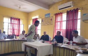 डीएम ने फोन पर शिकायतकर्ताओं से शिकायत निस्तारण का लिया फीडबैक,