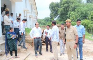 डीएम ने ड्रग वेयरहाउस, 100 बेडेड संयुक्त चिकित्सालय एवं राजकीय इंजीनियरिंग कालेज किया निरीक्षण