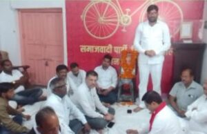 सपाईयो ने मनाई छोटे लोहिया जनेश्वर मिश्र की जयंती