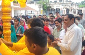 माता भगवती जन्म शताब्दी अखंड ज्योति कलश यात्रा का किया स्वागत