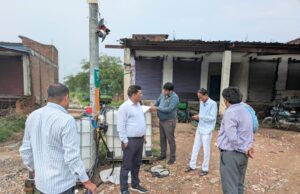 यूरिया पंपों की संयुक्त छापेमारी,7 संचालकों को नोटिस,6 के भरे गए सैंपल