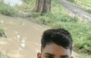 ट्रेलर ट्रक के टक्कर से बाइक सवार की मौत, एक गंभीर रूप से घायल