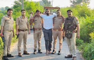 पुलिस मुठभेड़ मे एक हिस्ट्रीशीटर को किया गिरफ्तार एक अँधेरे का फायदा उठाकर हुआ फरार