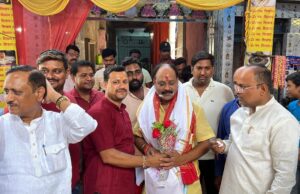 समाजसेवी नेता रवि शंकर साहू का जन्मदिन कार्यकर्ताओं ने धूमधाम से मनाया