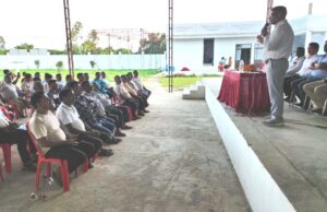 उर्वरक विक्रेताओं ने उत्पीड़न पर जताया आक्रोश, संघर्ष की भरी हुंकार