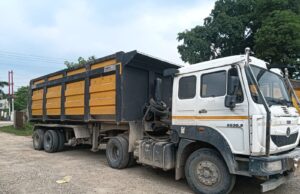 अवैध खनिज से भरा डम्पर पुलिस ने किया सीज