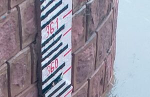 अहरौरा बांध के खोले गए 22 फाटक ने किसानों की बढ़ाई चिंता