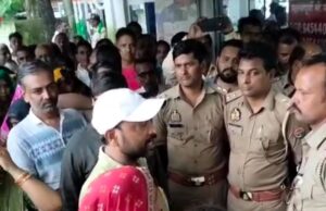 भाजपा नेत्री के नेतृत्व में लीलापुर थाने पर किया गया धरना प्रदर्शन