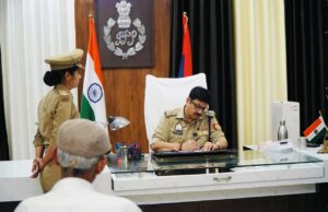 जनसुनवाई में आए फरियादियों की एसएसपी ने सुनी समस्याएं दिये दिशानिर्देश