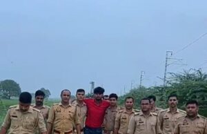 फायरिंग एंव पथराव की घटना मे संलिप्त वांछित अभियुक्त को पुलिस मुठभेड़ मे गिरफ्तार