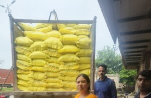 जिला कृषि अधिकारी ने उर्वरक विक्रेताओं की दुकानों का किया निरीक्षण