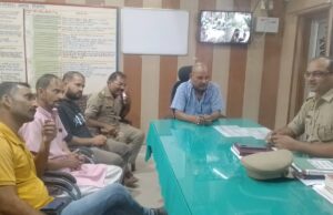 अखिल भारतीय पत्रकार प्रेस क्लब के जिलाध्यक्ष ने संगठन का थानाध्यक्ष से कराया परिचय
