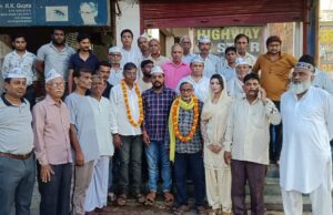 मनोज निषाद विधानसभा अध्यक्ष मोहम्मद जाहिद हीरो बने आम आदमी पार्टी के उपाध्यक्ष