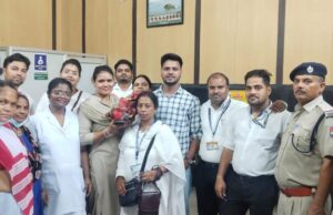 रेलवे स्टेशन के वेटिंग रूम में गूंजी किलकारी, स्टाफ ने कराया सुरक्षित प्रसव