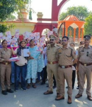 मिशन शक्ति 5 के तहत सीओ सदर ने छात्राओं को किया जागरूक