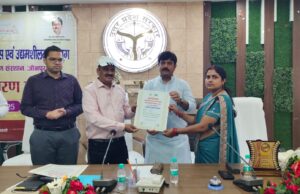 16 नवचयनित अनुदेशकों को नियुक्ति पत्र, युवाओं को आत्मनिर्भर बनाने की दिशा में बड़ा कदम