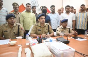 30 हजार का इनामी हत्यारा पुलिस मुठभेड़ में गिरफ्तार, पैर में लगी गोली