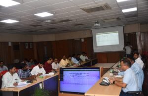 जिलाधिकारी ने की बेसिक शिक्षा विभाग के कार्यों की समीक्षा: पीएम श्री स्कूलों पर विशेष फोकस