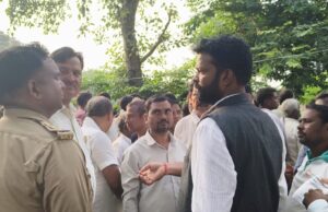 मृतक परिजनों से मिले कांग्रेस जिलाध्यक्ष, व्यक्त किया शोक संवेदना