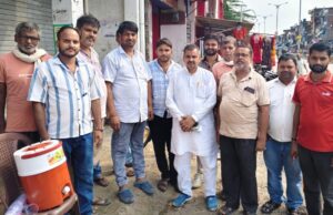 दिलीप कुमार चतुर्वेदी बने उर्वरक विक्रेता एसोसिएशन के अध्यक्ष शासन प्रशासन को बदनाम करने वाले डीलरों की खिलाफ विक्रेता हुए लामबंद