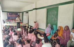 काउंसलर डॉ.सुग्रीव सिंह ने छात्रों का किया मार्गदर्शन