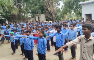 भारत माता की जयघोष संग संपन्न हुआ हमारा विद्यालय हमारा – स्वाभिमान कार्यक्रम