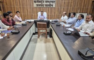 फसल बीमा योजना के तहत रिकार्ड किसानो की फसल का बीमा किया गया