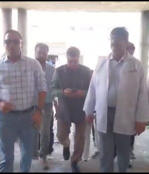 जिलाधिकारी ने किया संयुक्त चिकित्सालय परिसर में 100 बेडेड आईपीडी भवन का निरीक्षण