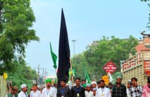 बारा रबीउल अव्वल के जुलूस में गाजे-बाजे के साथ दिखा जोश, सतर्क रहा प्रशासन