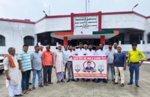 राष्ट्रीय सैथवार मल्ल स्वाभिमान मोर्चा ने सौंपा ज्ञापन