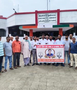 राष्ट्रीय सैथवार मल्ल स्वाभिमान मोर्चा ने सौंपा ज्ञापन