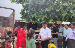 बाढ़ प्रभावित गाँवों का एसडीएम कुमार सत्यम जीत ने किया स्थलीय निरीक्षण