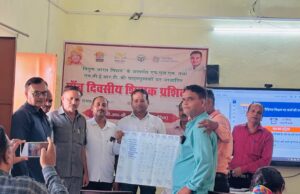 एफ०एल०एन० प्रशिक्षण में शिक्षकों को सिखाई नवीन शिक्षण पद्धतियाॅं