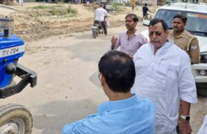 अटल चौक-देवरहा बाबा मार्ग चौड़ीकरण विधायक ने लिया संज्ञान