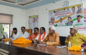 उसको रखें याद जिसको मिला पार्टी का आशीर्वाद:अमरनाथ यादव