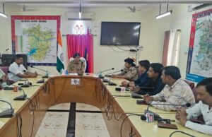 आगामी त्योहारों के लेकर कानून-व्यवस्था, महिला सुरक्षा एवं साइबर जागरूकता को लेकर हुई चर्चा