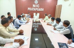 राजनैतिक दलों के साथ स्नातक एवं शिक्षक निर्वाचन क्षेत्रों की निर्वाचक नामावलियों के पुनरीक्षण कार्यक्रम की बैठक सम्पन्न,