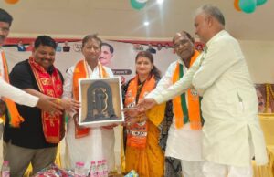 पं.दीनदयाल उपाध्याय की जयंती पर आयोजित जिला गोष्ठी में उनके आदर्शों पर चलने की दी गई प्रेरणा