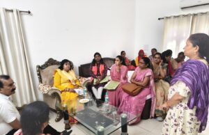 राज्य मंत्री प्रतिभा शुक्ला ने बाल विकास व पुष्टाहार सेवाओं की समीक्षा बैठक कर दिए सम्बन्धित को दिए दिशा निर्देश