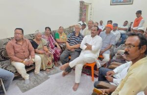 मन की बात सुन वोकल फॉर लोकल अपनाने का लिया संकल्प