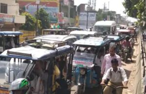 फतेहपुर में मुख्य रेलवे ओवरब्रिज बंद होने से लगा भीषण जाम