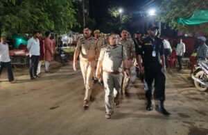एसपी नगर ने देर रात पुलिस बल के साथ किया फ्लैग मार्च