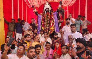 खटिकयाना काली जी के आगमन पर किया स्वागत