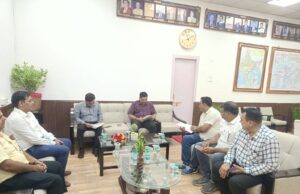 रेलवे कर्मचारियों की मांगों को लेकर एनसीआरएमयू ने महाप्रबंधक से की मुलाकात