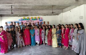 शिक्षकों एवं प्रतिभाशाली छात्र-छात्राओं का सम्मान समारोह आयोजित