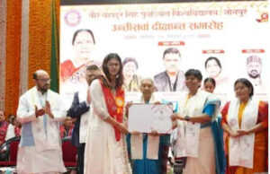 पूर्वांचल विश्वविद्यालय के दीक्षांत समारोह में मेधा का जलवा, 79 मेधावियों को मिले 80 स्वर्ण पदक